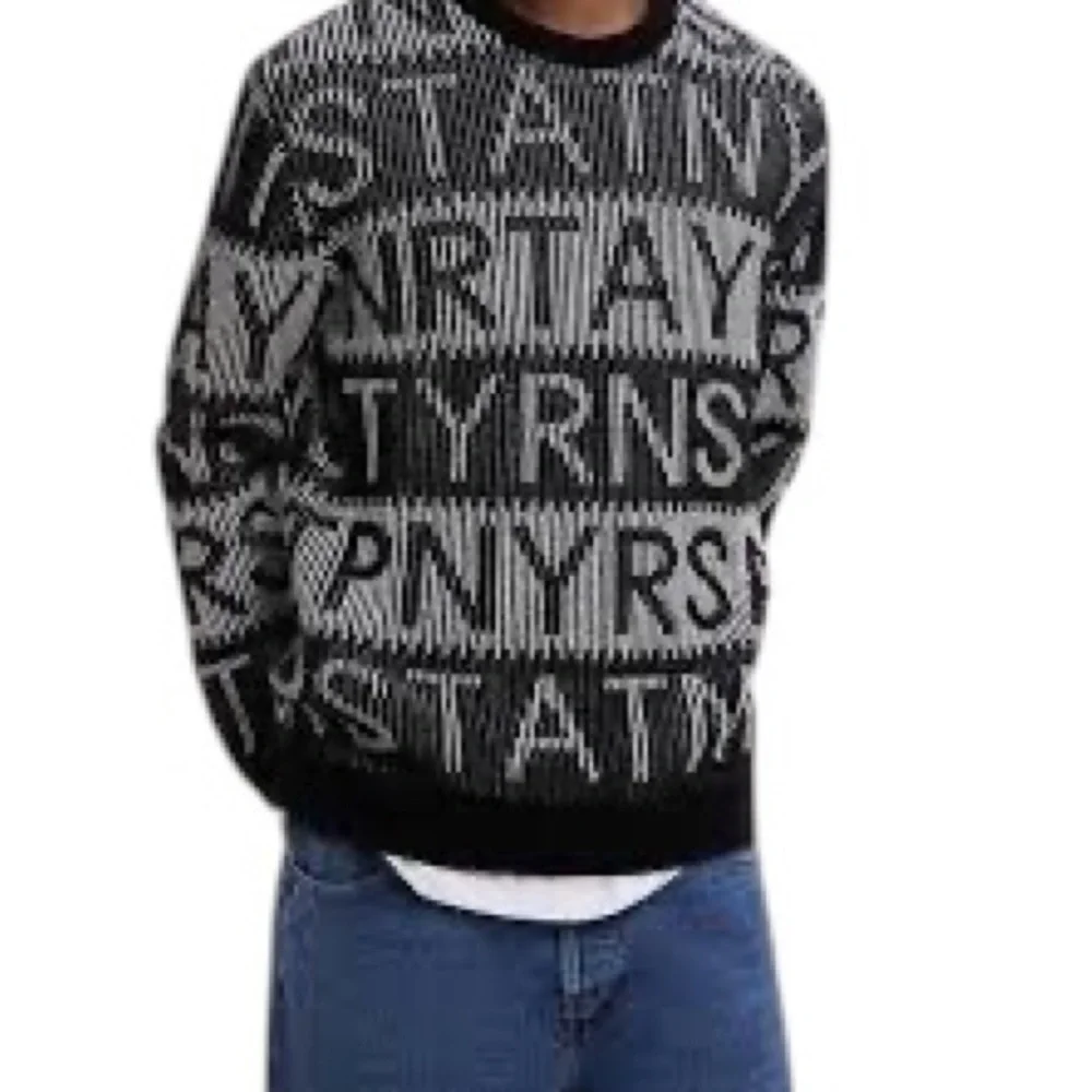 Zara Men’s Stylish Black and Gray Graphic Sweater NEW